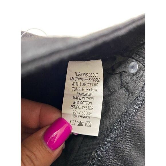 Indigo Rein Ripped Distressed Skinny Jean Jeggings Women's 25‎ Black Stretch NEW - Picture 11 of 12